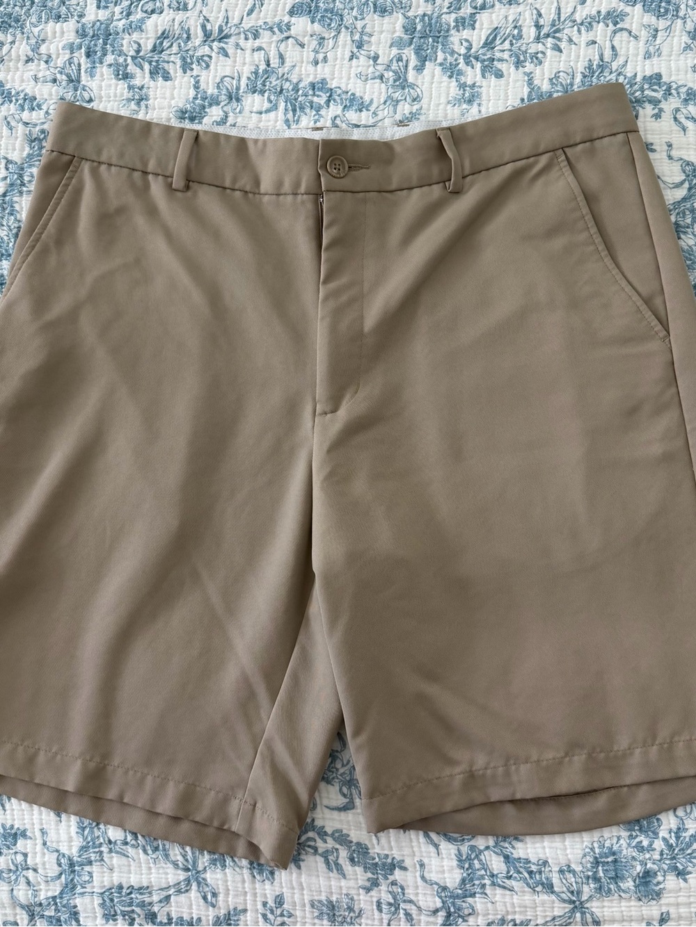 Greg Norman Collection Men's Flat-Front Shorts — Taupe